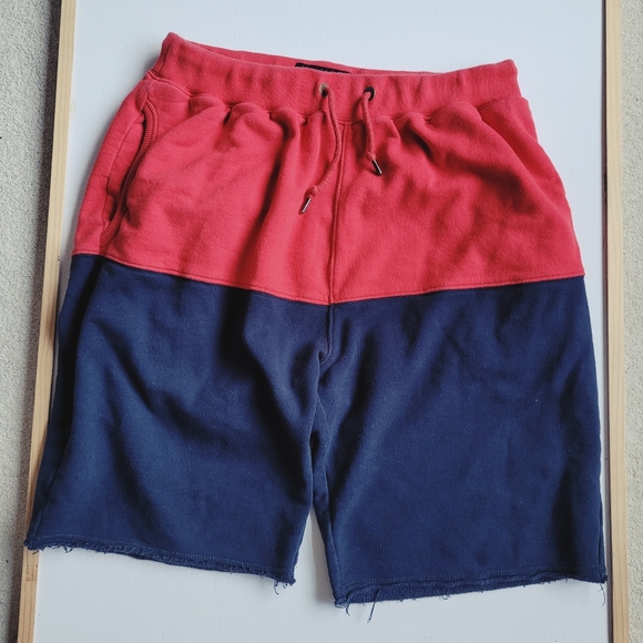 10.Deep Colourblock Fleece Shorts - Picture 1 of 6